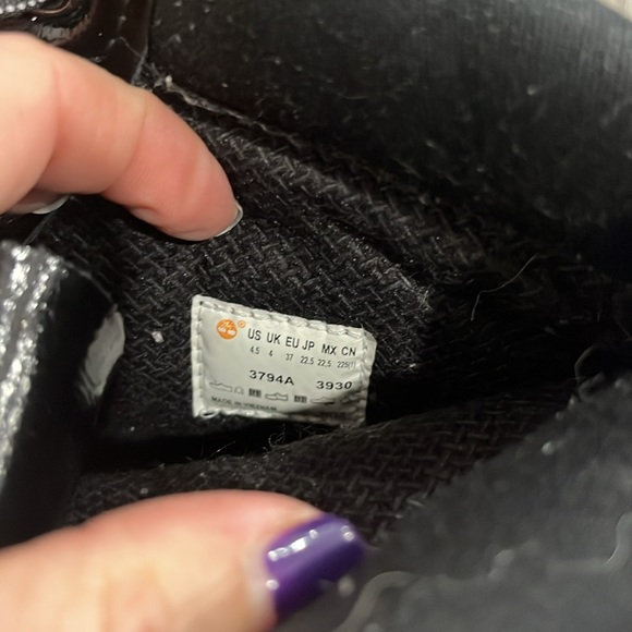 EEUC Timberland Black Patent Waterproof Boots - Picture 10 of 11